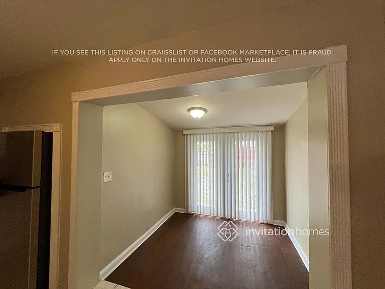 3701 SW 58th Ter — Photo 8