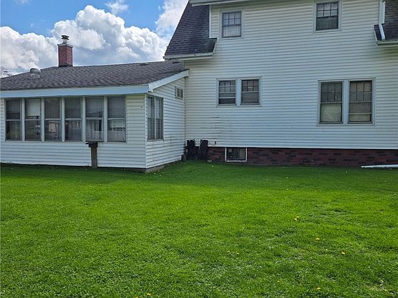 3rd image of 1048 Olean Portville Rd