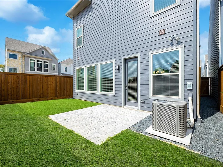 10981 Swang Link Dr — Photo 30