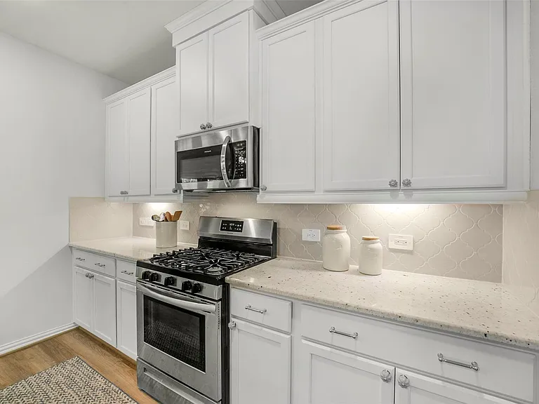 221 Woods Rose Ct — Photo 14