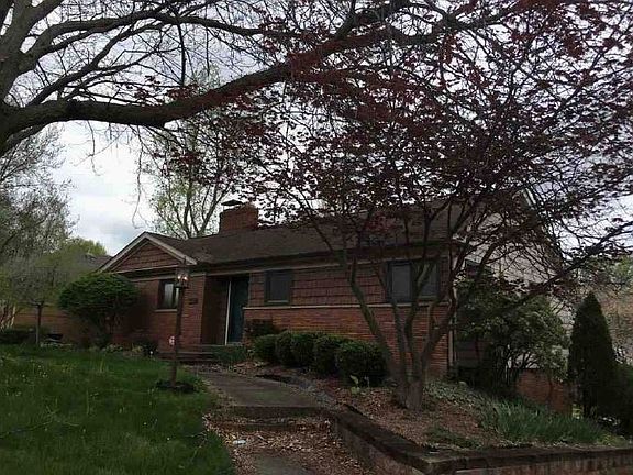 5th image of 1145 Park Ave