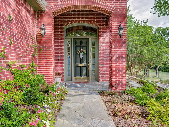 2nd image of 6323 Club Lake Ct