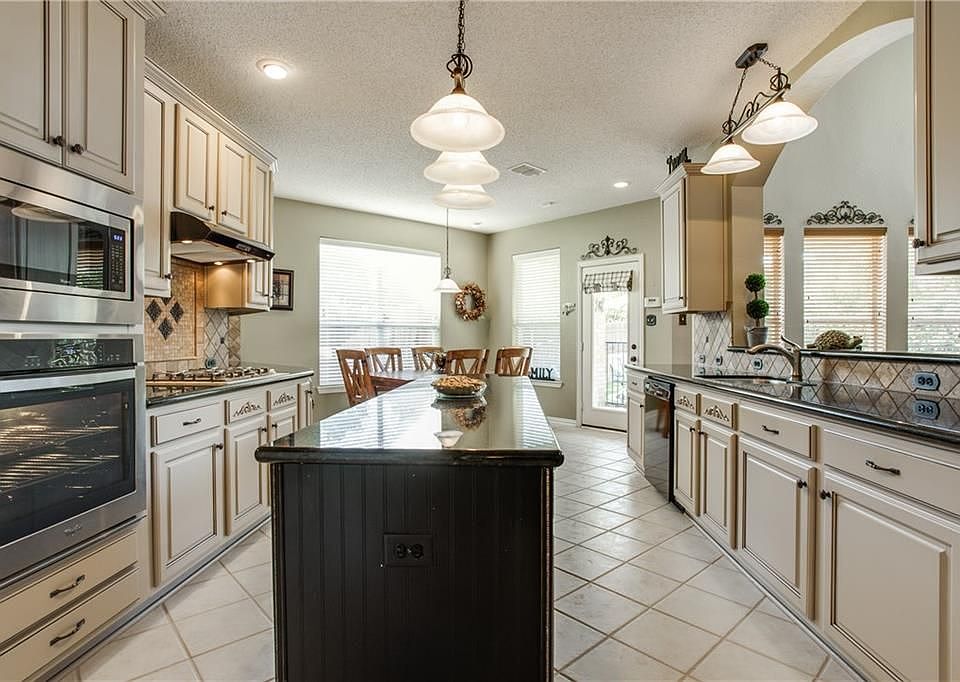 1st image of 1800 Birchbrook Dr