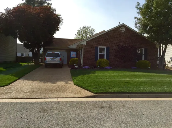 443 Mayfield Pl, Newport News, VA 23608