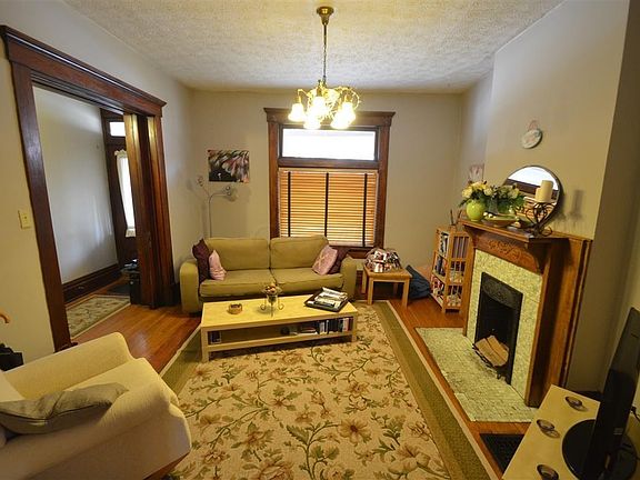 4th image of 337 W Hubbard Ave
