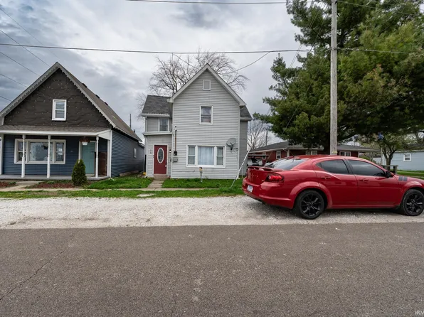 112 Vine St, Gas City, IN 46933
