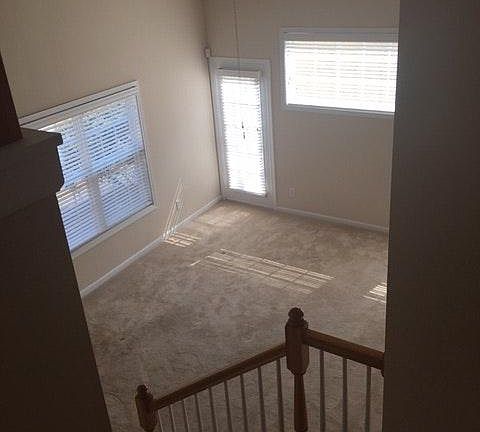5th image of 2340 Suwanee Pointe Dr