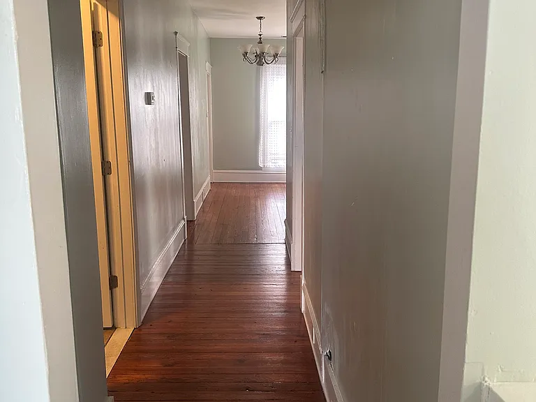 315 E Columbia Ave — Photo 9