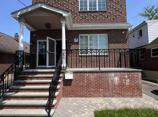 633 Britton Ave #1, Staten Island, NY 10304