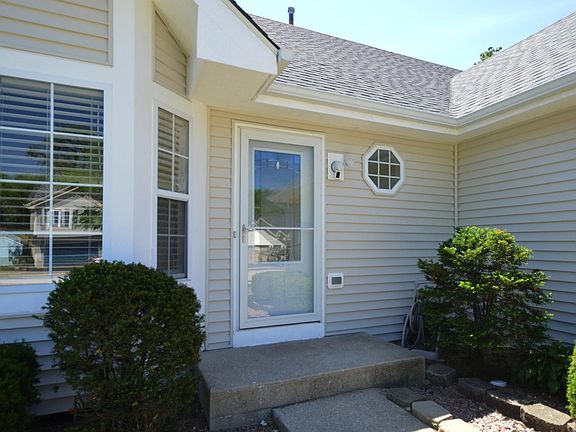 2nd image of 3915 Brenton Dr