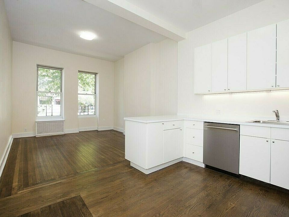 1st image of 78 W 82nd St APT 1A