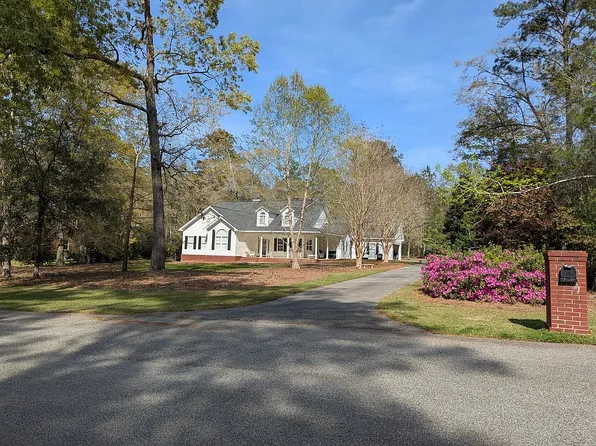 157 Leonards Dr, Thomasville, GA 31792