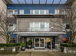 375 Kirkland Ave APT 209, Kirkland, WA 98033
