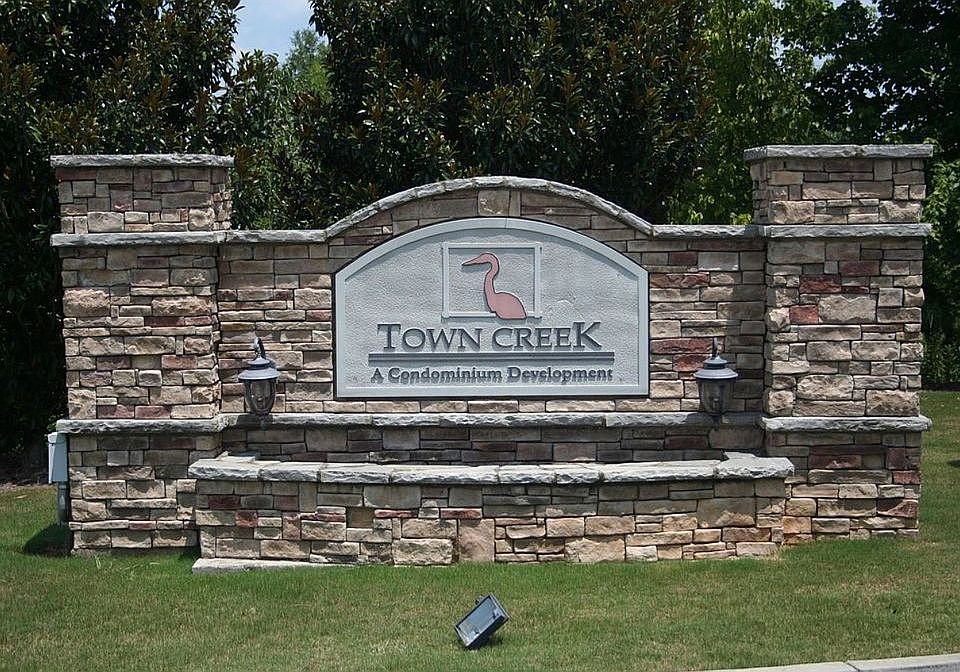 1st image of 1205 Town Creek Cir