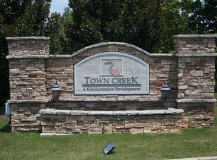 1205 Town Creek Cir, Greensboro, GA
