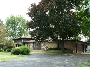 26540 NE Lakeshore Dr, Wauconda, IL