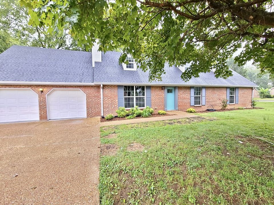 1st image of 215 Woodshire Dr