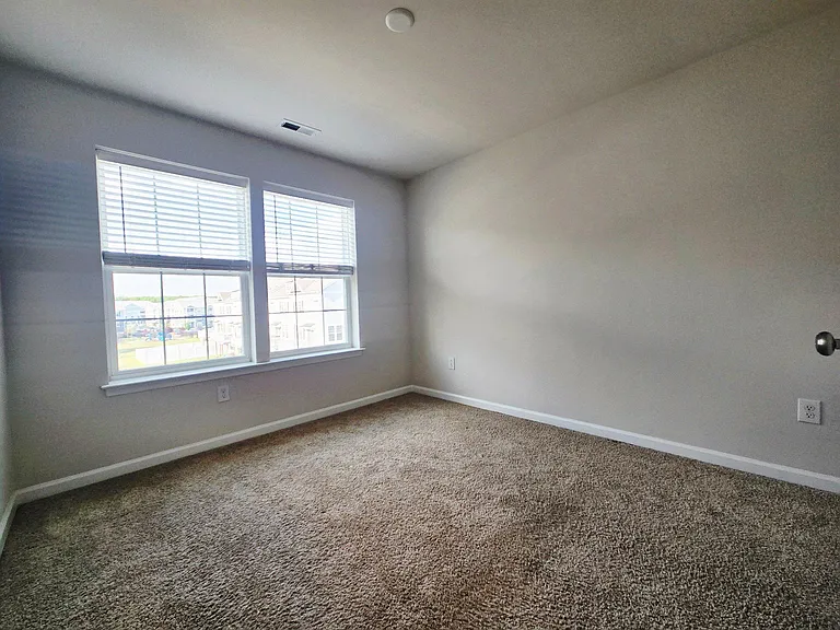 34 Autumn Park Dr — Photo 28