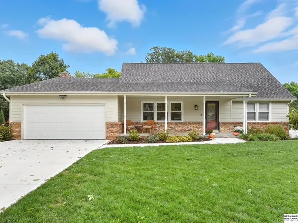 1329 S 133rd St, Omaha, NE 68144