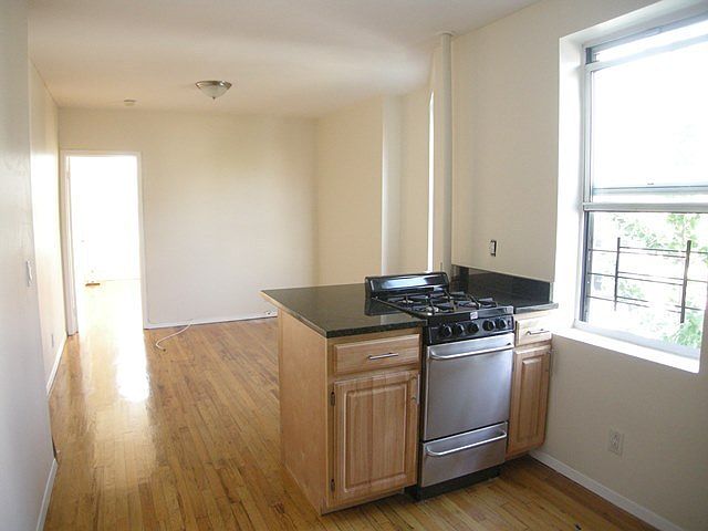 1st image of 3 Clinton St APT 9