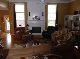 446 Sapphire Dr, Carmel, IN 46032