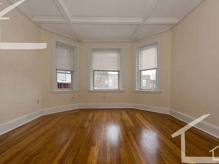 73 Thatcher St #21 — Photo 5