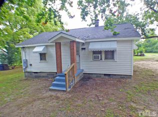 2411 Dogwood St, Sanford, NC 27332