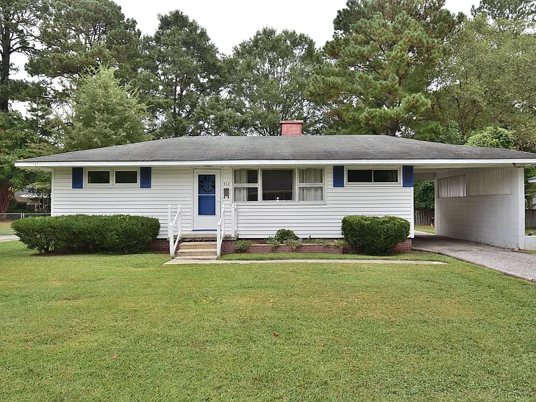 312 Oakdale Rd — Photo 1