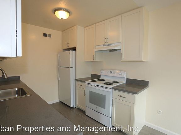 3rd image of 1400 San Carlos Ave #1C