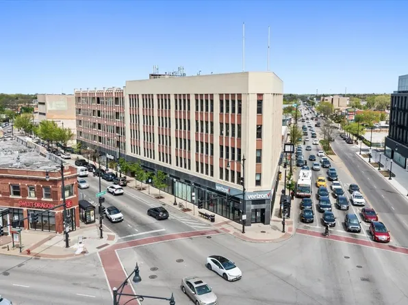 4015 N Milwaukee Ave Unit 214, Chicago, IL 60641