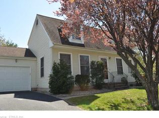 25 Walcott Grn, South Windsor, CT 06074