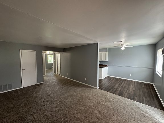 5th image of 9134 E 10th St #6