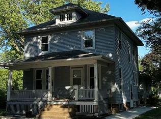 410 3rd Ave NW, Mount Vernon, IA 52314
