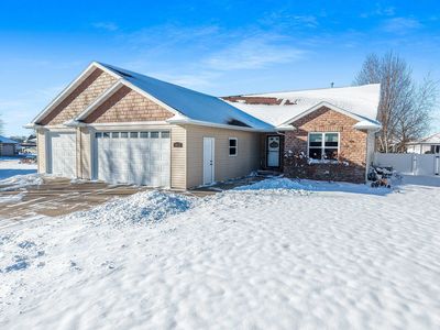 1012 Tana Ln, Menasha, WI, 54952