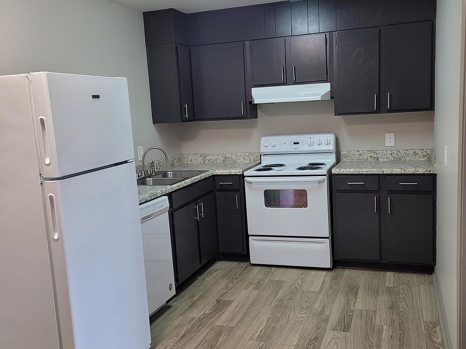 1st image of 2202 Adair Dr NE #1