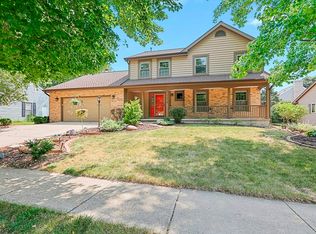 1315 Broadmoor Dr, Champaign, IL 61821