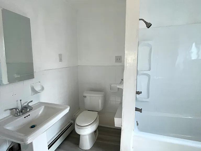 103 Ferry St #103 — Photo 17