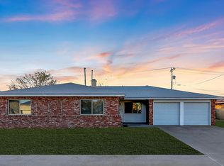 1217 Cessna Dr, El Paso, TX 79925