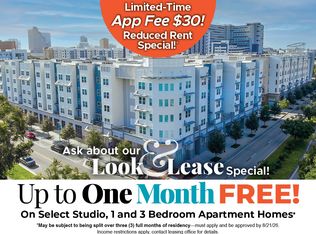 Amelia Court, Orlando, FL 32801