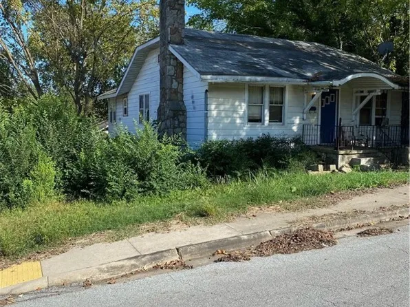 303 S Cherry St, Harrison, AR 72601