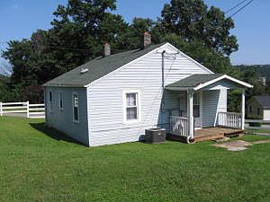 2nd image of 365 Byrd Ln