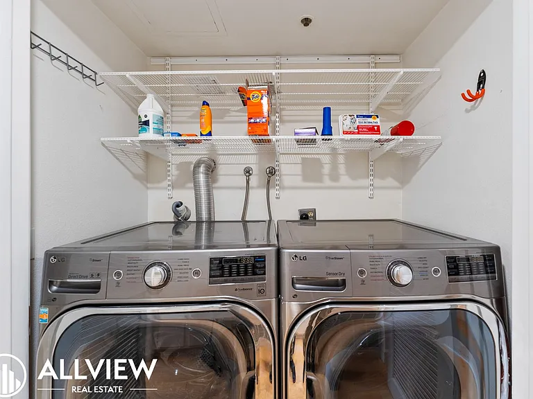 280 Cagney Ln #220 — Photo 24