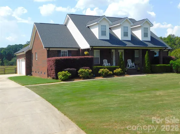 2502 Burton Estates Ln, Lincolnton, NC 28092
