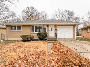 1333 Eastview Dr, Waukegan, IL 60085