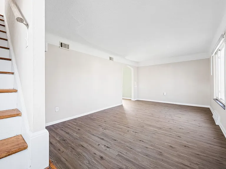 21000 Priday Ave — Photo 7