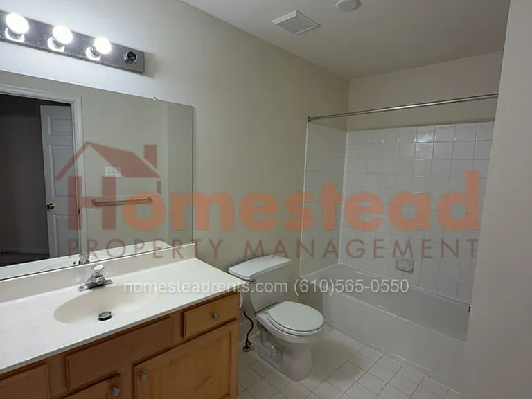 244 S Azalea Ct — Photo 36