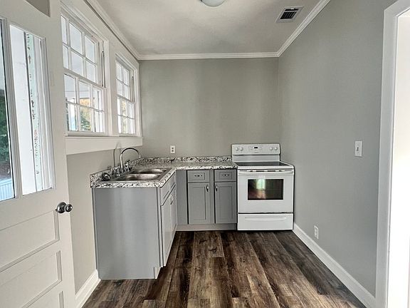 2nd image of 301 S College St #E