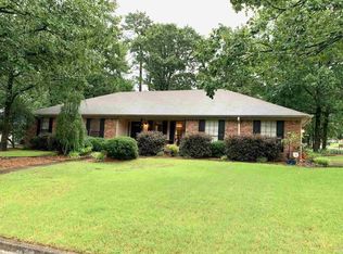 1 Secluded Hills Ct, Little Rock, AR 72223