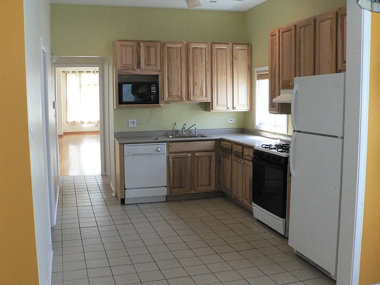 3106 N Troy St #1.1 — Photo 2