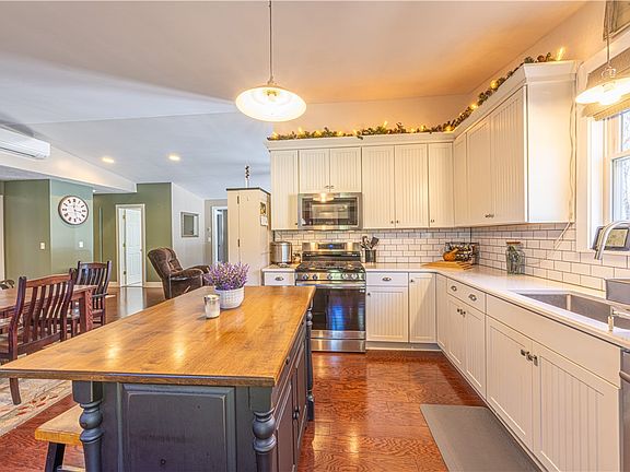 4th image of 341 Taylor Rd